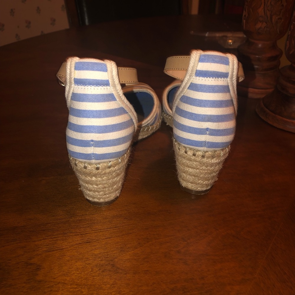 Platform Shoes - Picture 4 of 8